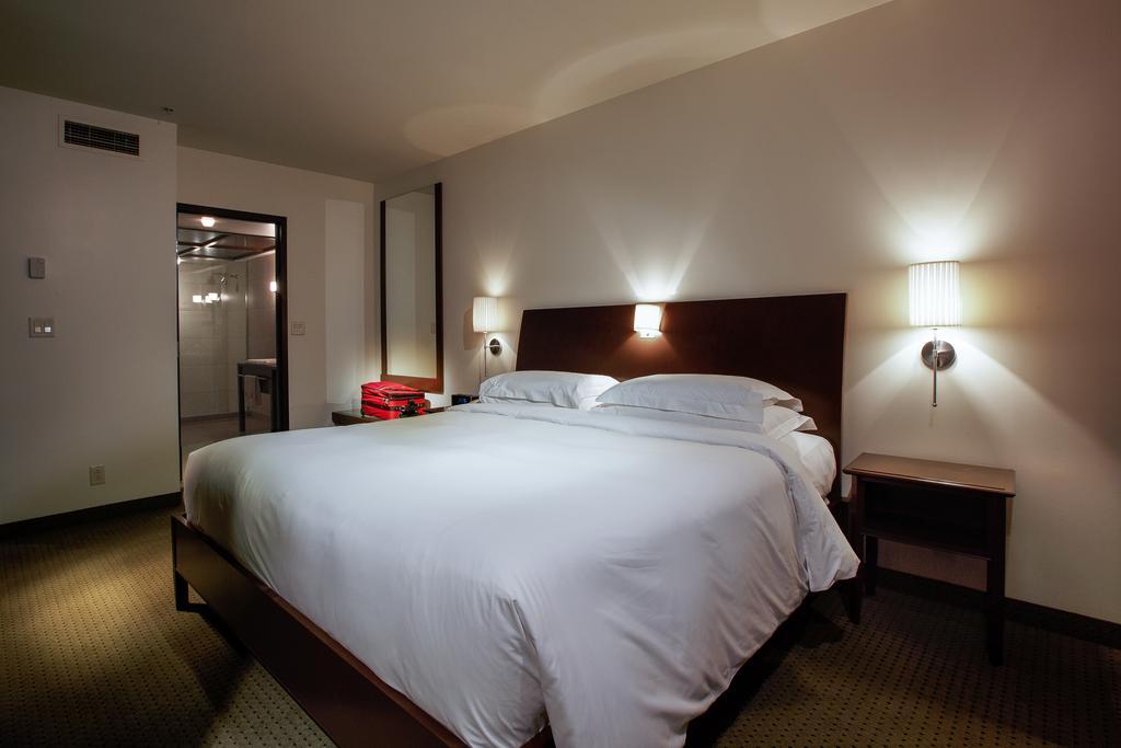 Hotel Mortagne Boucherville Luaran gambar