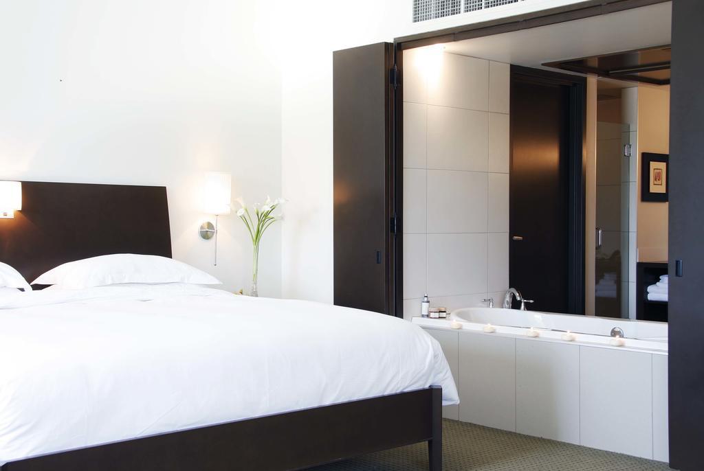 Hotel Mortagne Boucherville Luaran gambar
