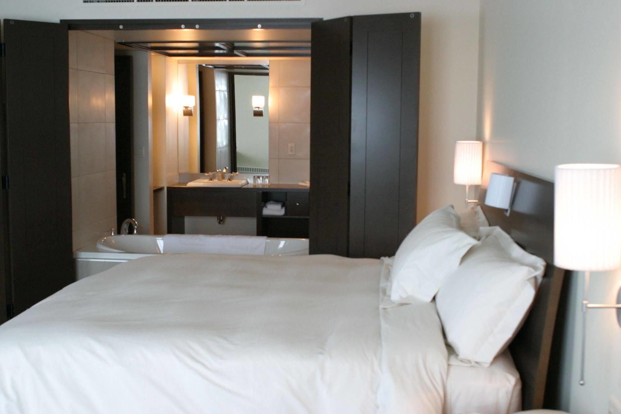 Hotel Mortagne Boucherville Luaran gambar